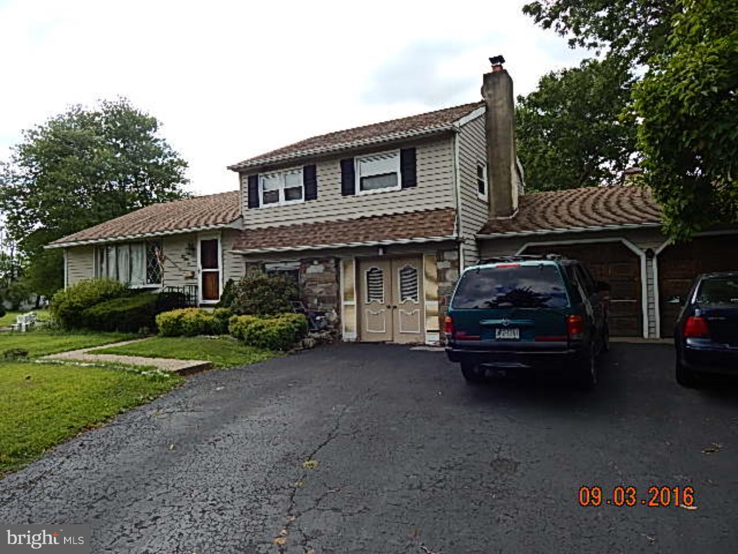 866 Pine Road Warminster, PA 18974 - Photo 1 of 6