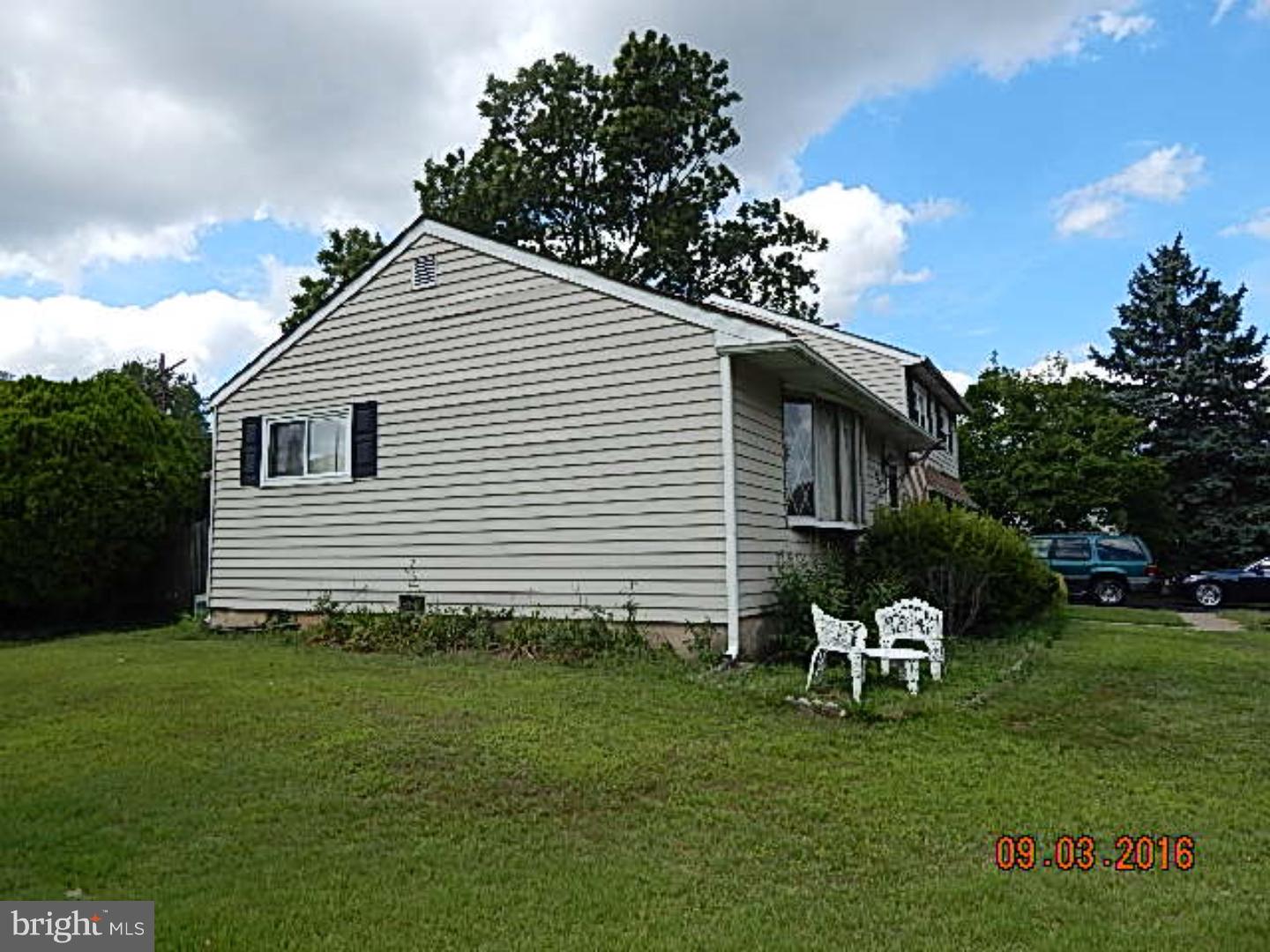866 Pine Road Warminster, PA 18974 - Photo 5 of 6