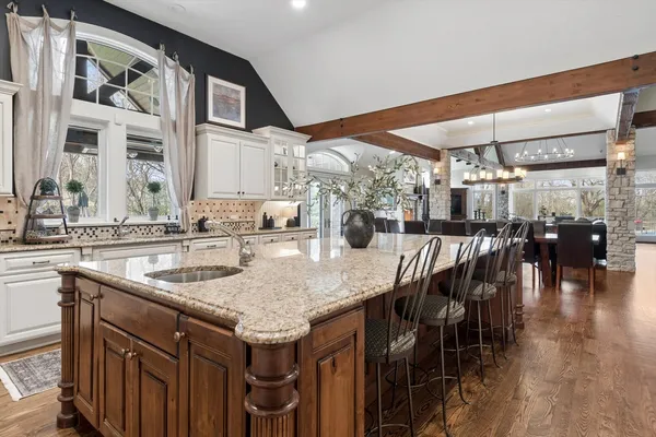 $2,495,000 | 2455 Persimmon Drive, St. Charles, IL 60174