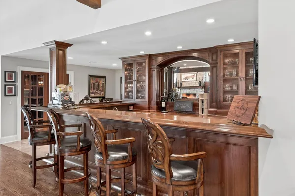 $2,495,000 | 2455 Persimmon Drive, St. Charles, IL 60174