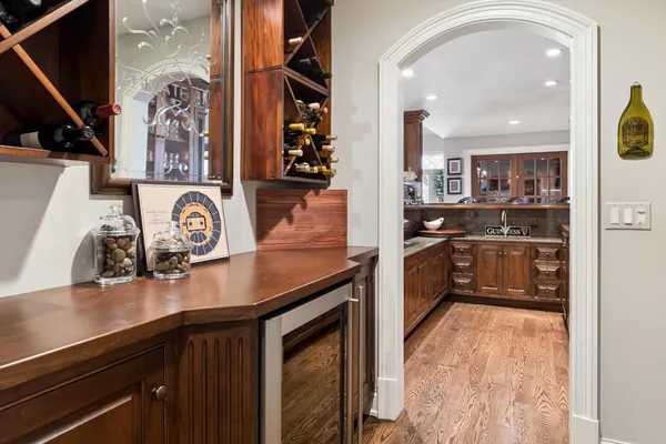 $2,495,000 | 2455 Persimmon Drive, St. Charles, IL 60174