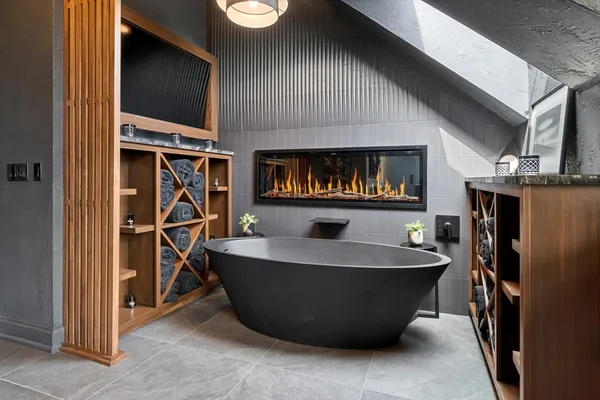 $2,495,000 | 2455 Persimmon Drive, St. Charles, IL 60174