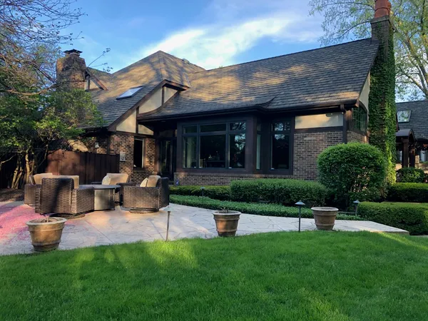 $2,495,000 | 2455 Persimmon Drive, St. Charles, IL 60174