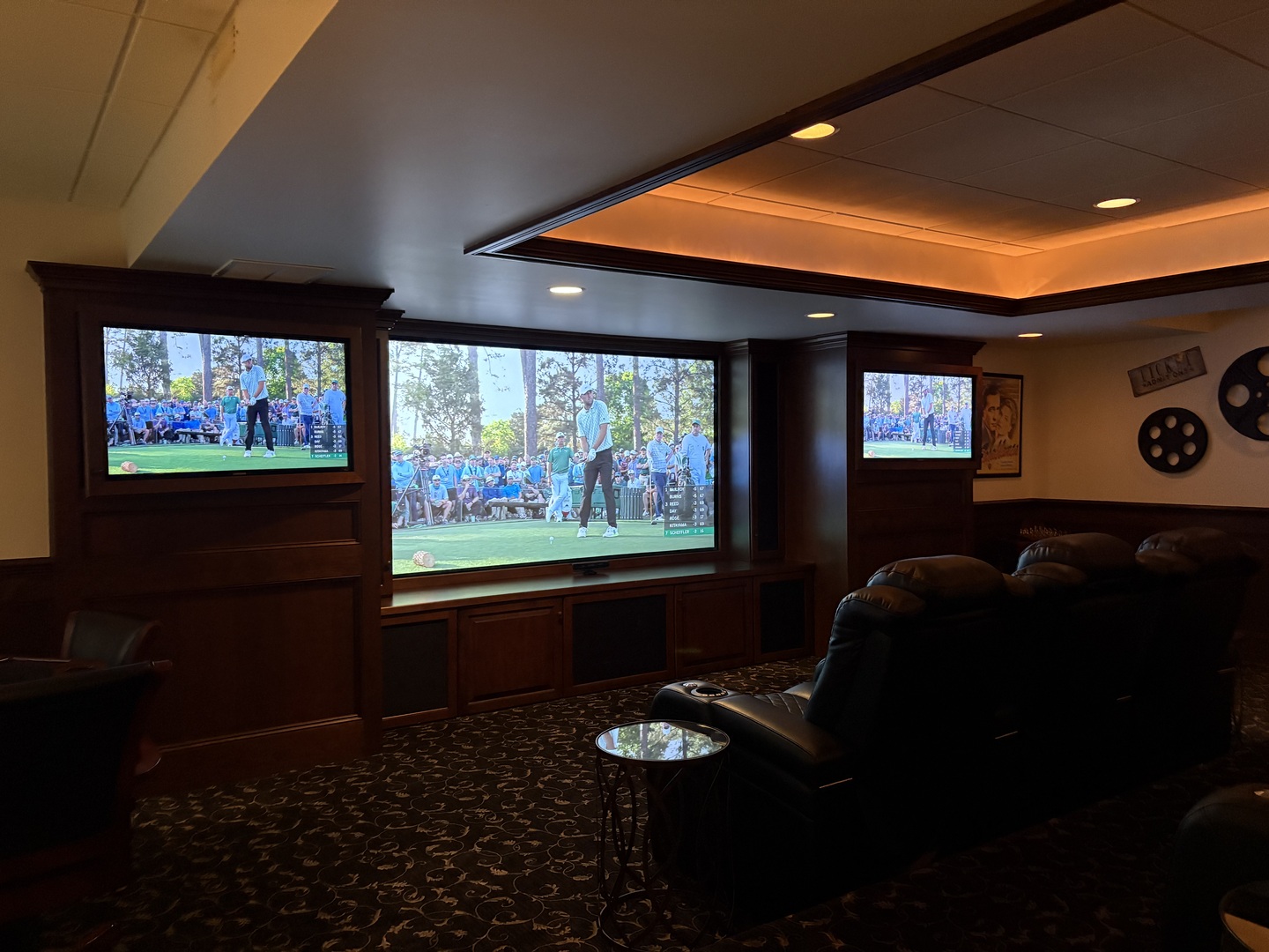 2455 Persimmon Drive St. Charles, IL 60174 - Photo 37 of 64 a room with furniture and screen
