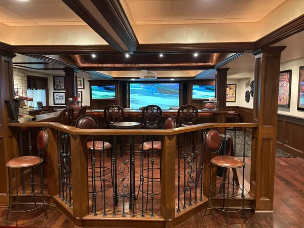 $2,495,000 | 2455 Persimmon Drive, St. Charles, IL 60174