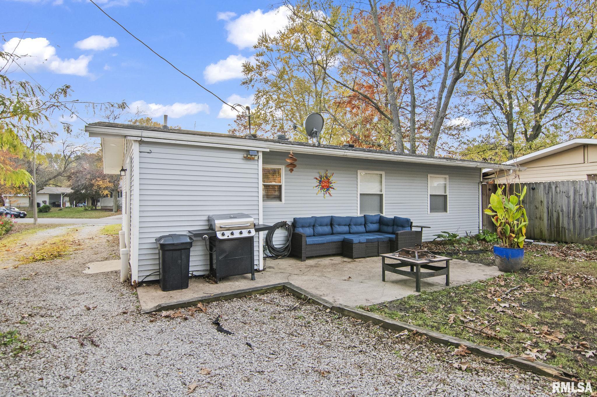 3526 Ivanhoe Drive Springfield, IL 62703 - Photo 23 of 30