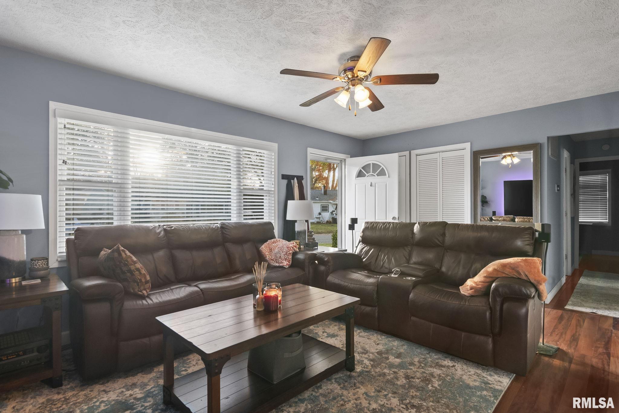 3526 Ivanhoe Drive Springfield, IL 62703 - Photo 7 of 30