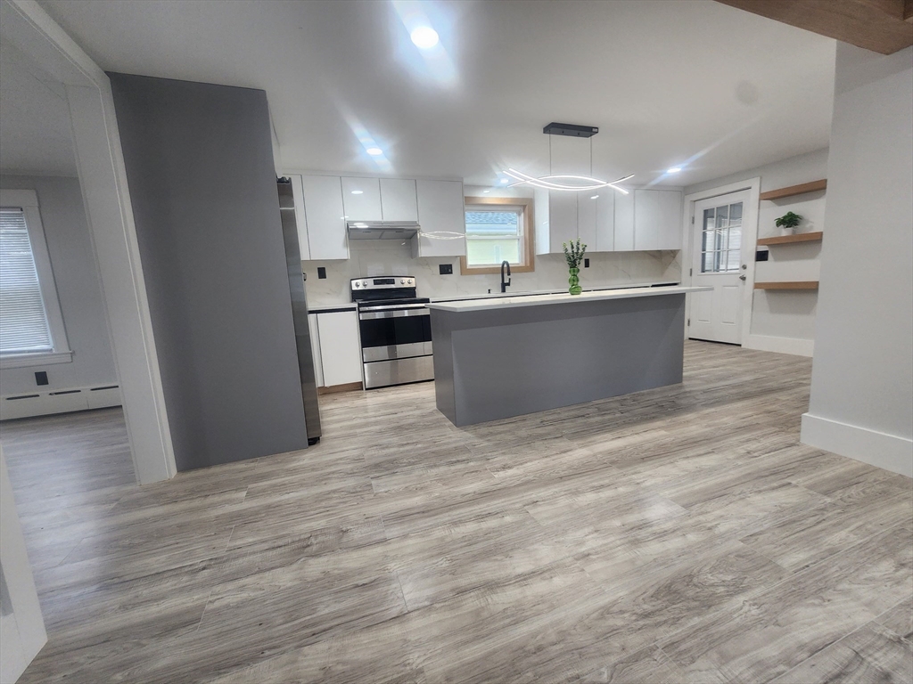 52 Glenwood Road Lynn, MA 01904 - Photo 11 of 42