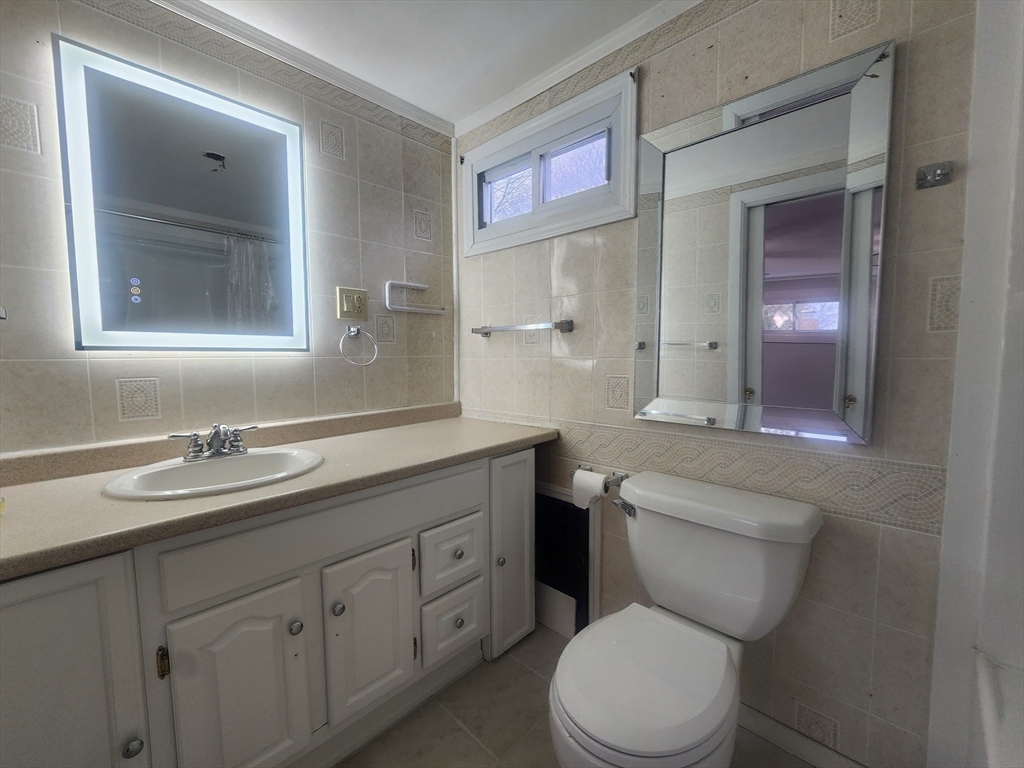 52 Glenwood Road Lynn, MA 01904 - Photo 26 of 42