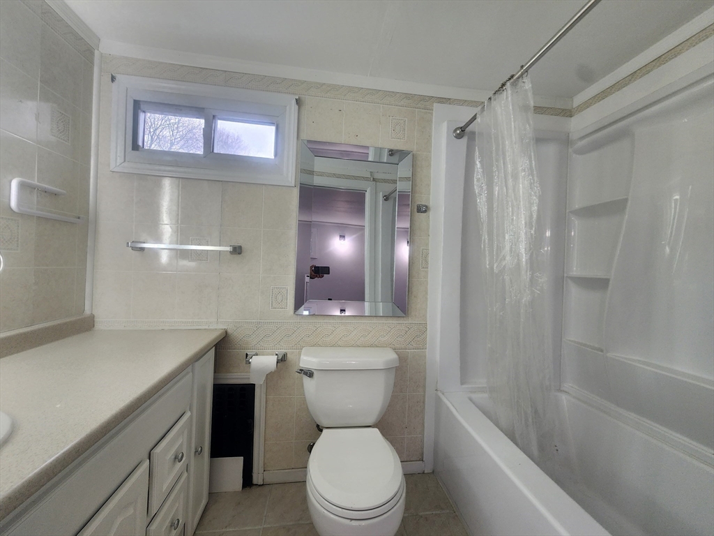 52 Glenwood Road Lynn, MA 01904 - Photo 27 of 42