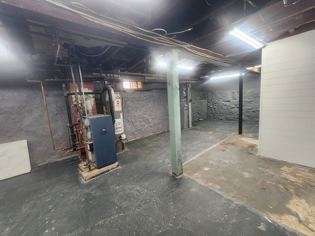 52 Glenwood Road Lynn, MA 01904 - Photo 34 of 42