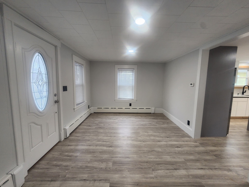 52 Glenwood Road Lynn, MA 01904 - Photo 5 of 42