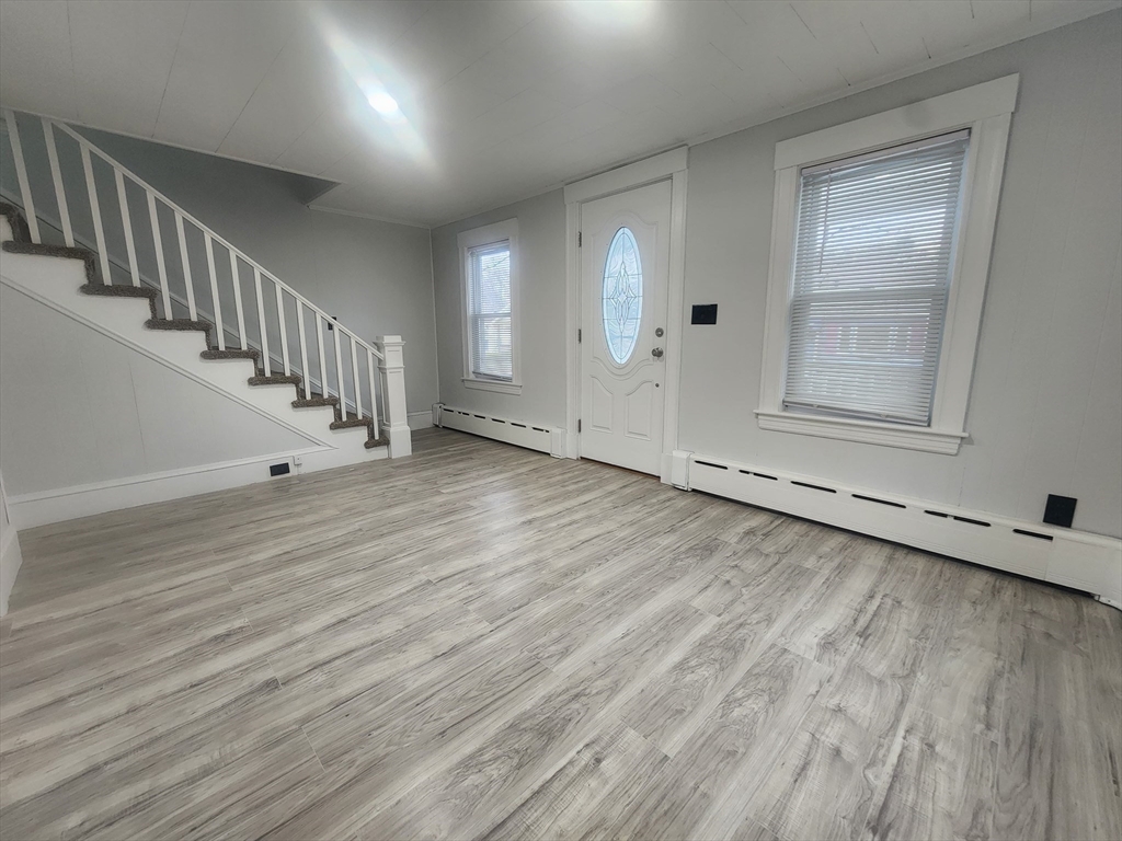 52 Glenwood Road Lynn, MA 01904 - Photo 6 of 42