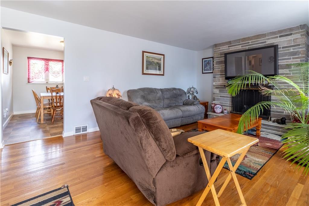 434 McGovern Road Houston, PA 15342 - Photo 4 of 25 Gallery Image 4