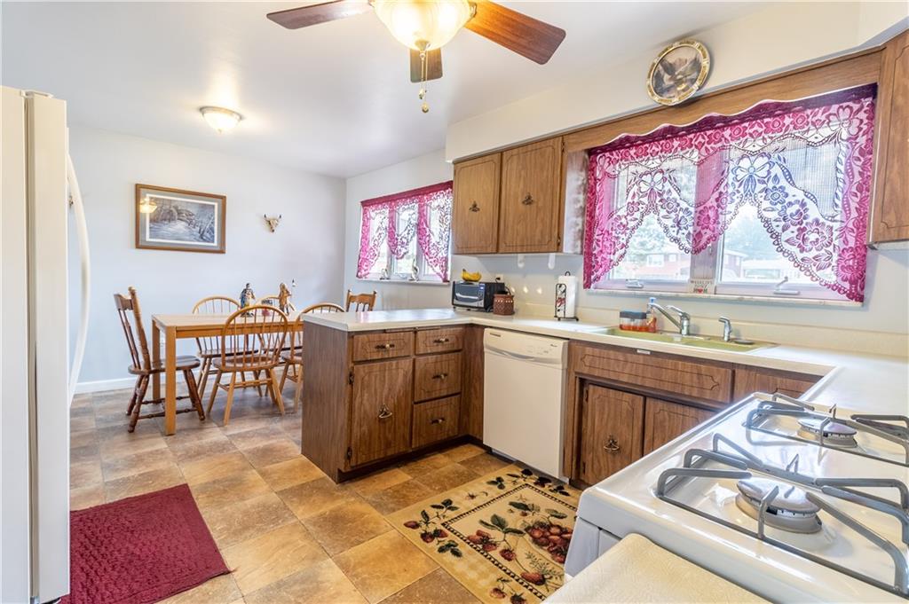 434 McGovern Road Houston, PA 15342 - Photo 6 of 25 Gallery Image 6