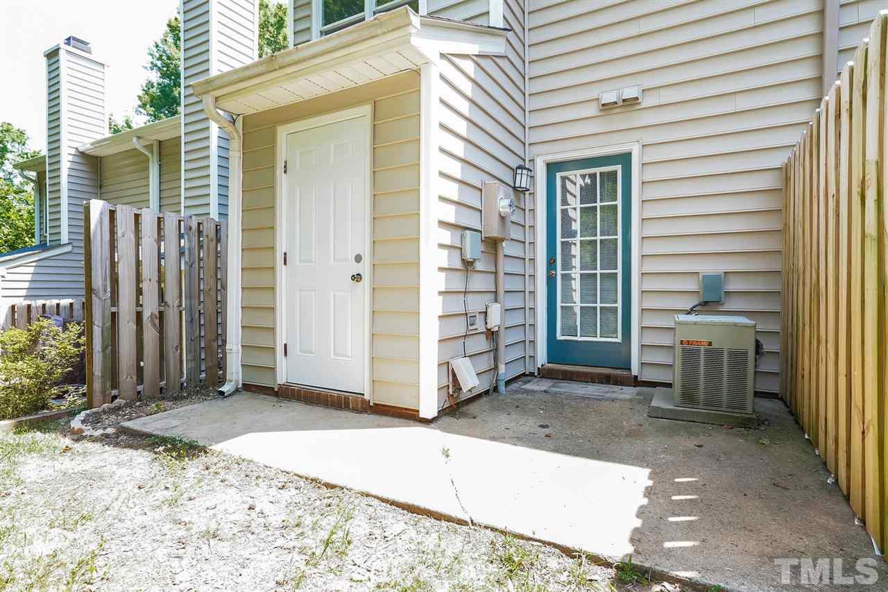 292 Beechtree Drive Cary, NC 27513 - Photo 5 of 24