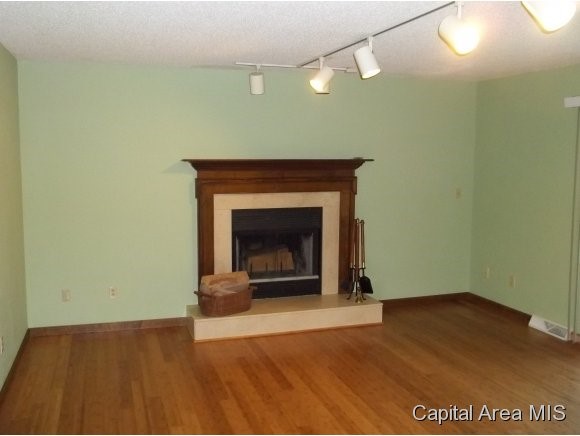 8000 Hunt Road Springfield, IL 62712 - Photo 8 of 24