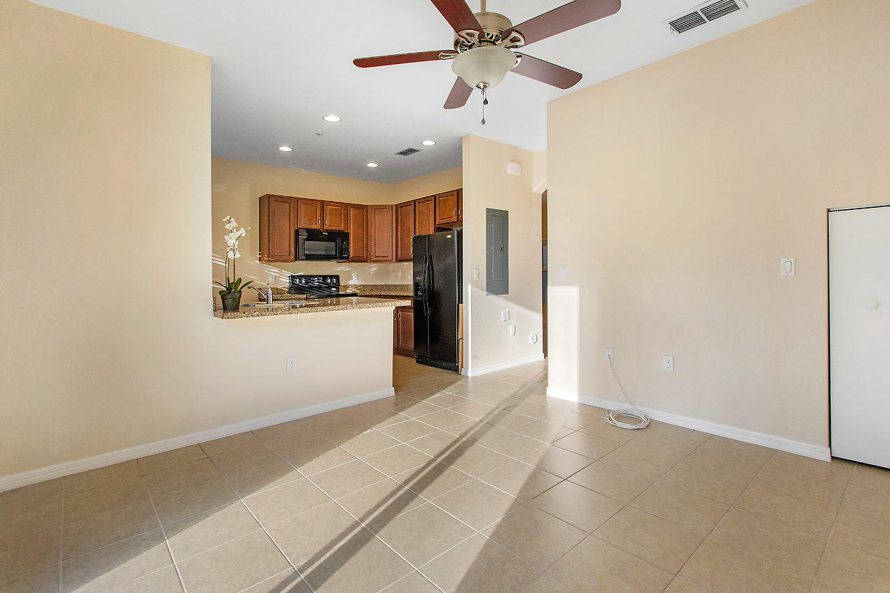 2851 Prospect Road, Unit 1311 Fort Lauderdale, FL 33309 - Photo 8 of 26 Interior