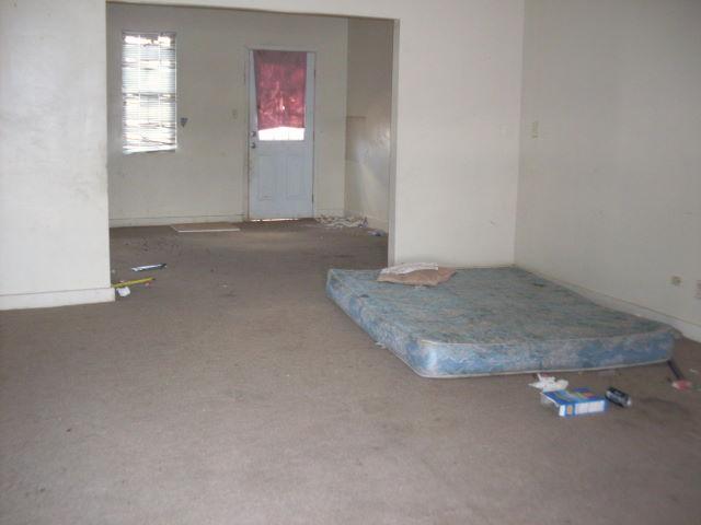 3134 East Chipman Road Phoenix, AZ 85040 - Photo 6 of 6 Living Room