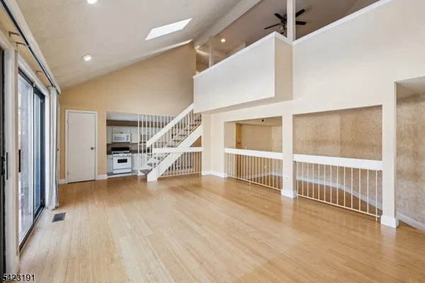 $2,875 | 18 Woodhill Street, Somerset, NJ 08873