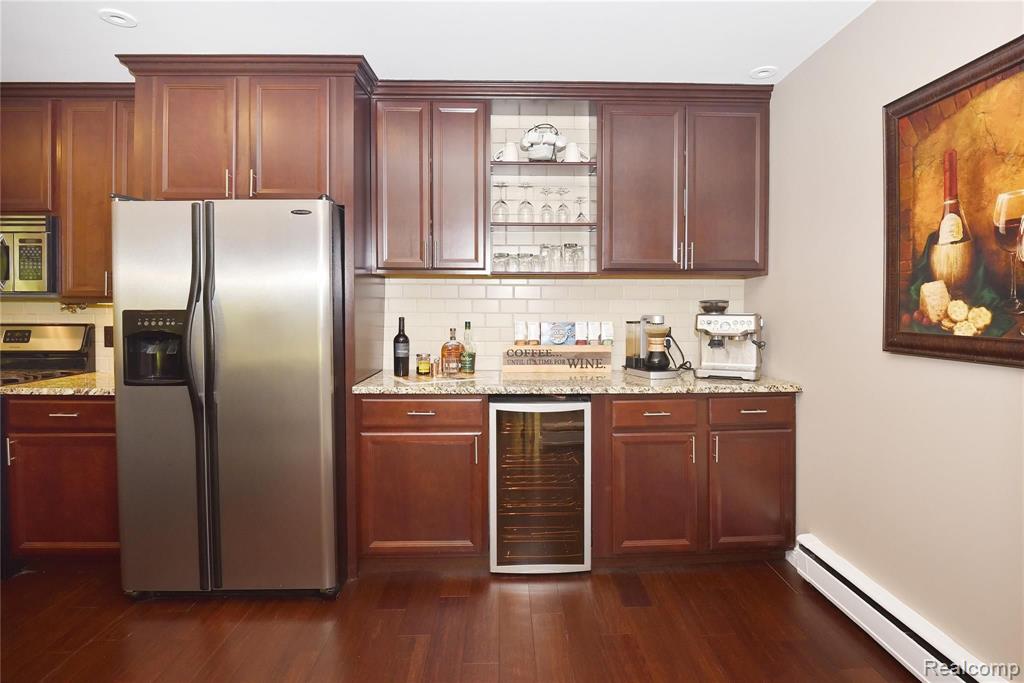 146 West Hickory Grove Road Bloomfield Hills, MI 48304 - Photo 14 of 27