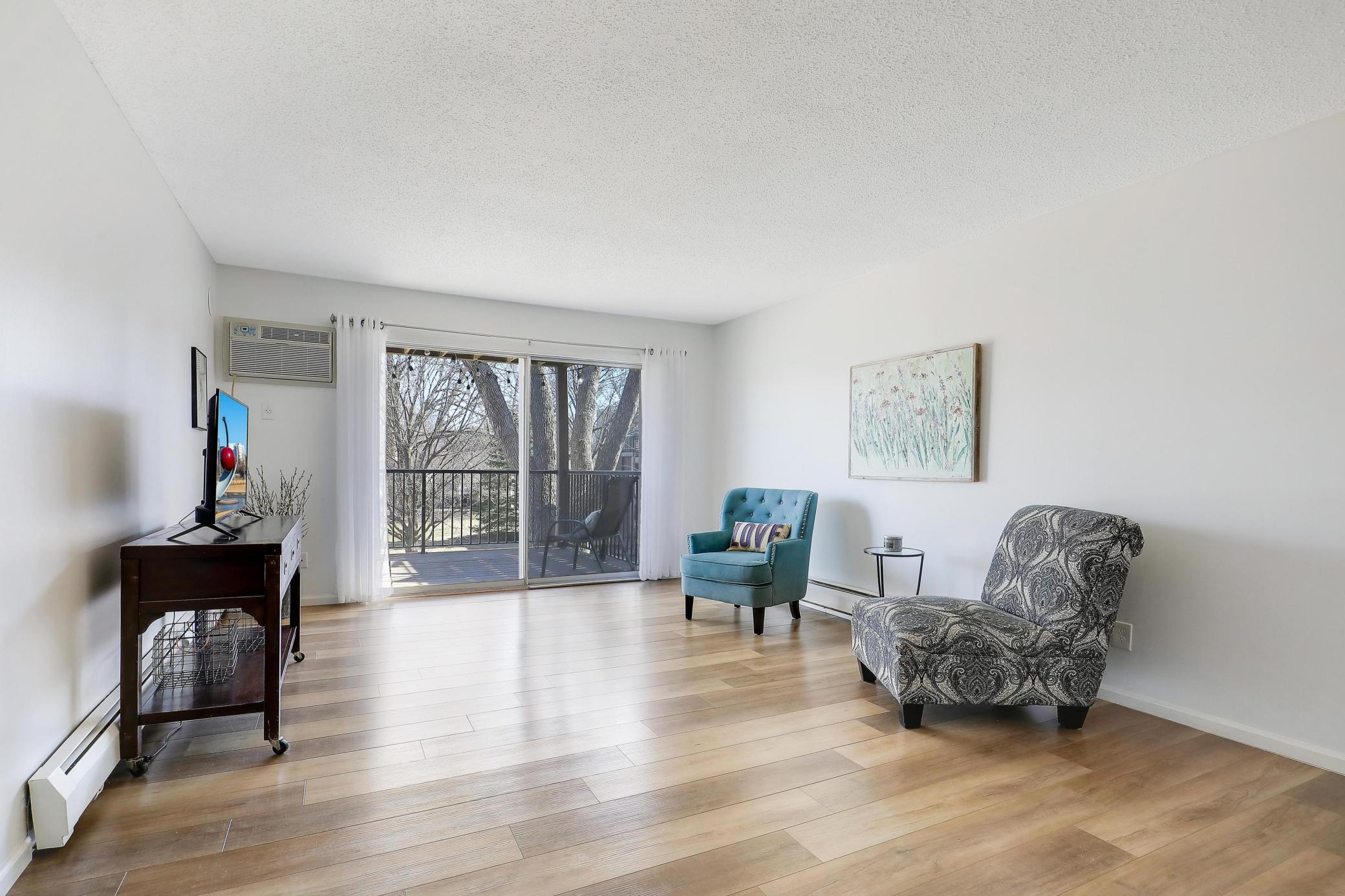 2800 Hillsboro Avenue North, Unit 220 New Hope, MN 55427 - Photo 6 of 18