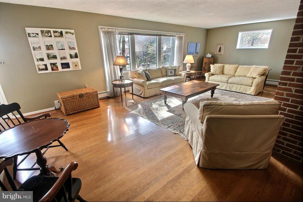 9119 Levelle Drive Chevy Chase, MD 20815 - Photo 28 of 30 a living room with furniture and a window