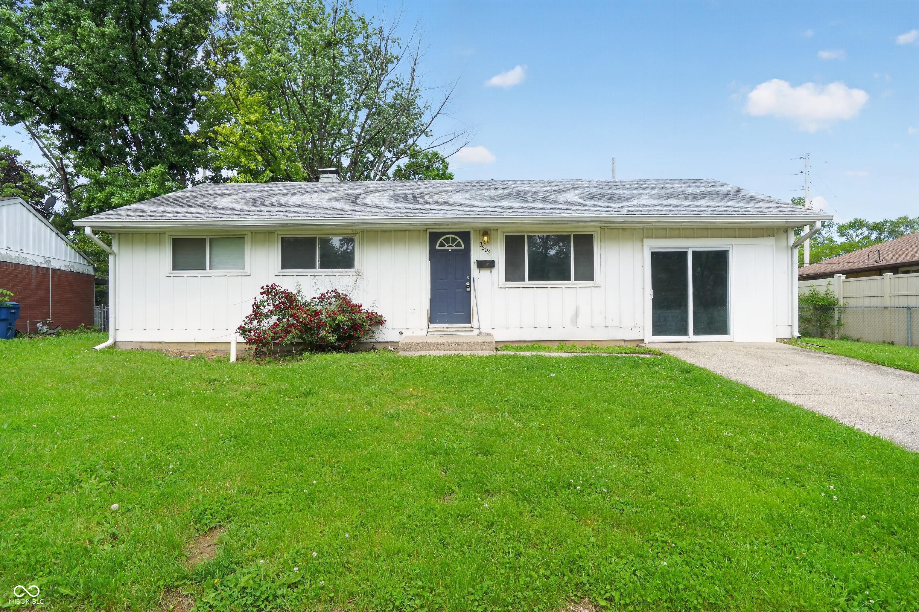 3604 Biscayne Road Indianapolis, IN 46226 - Photo 2 of 18 Gallery Image 2