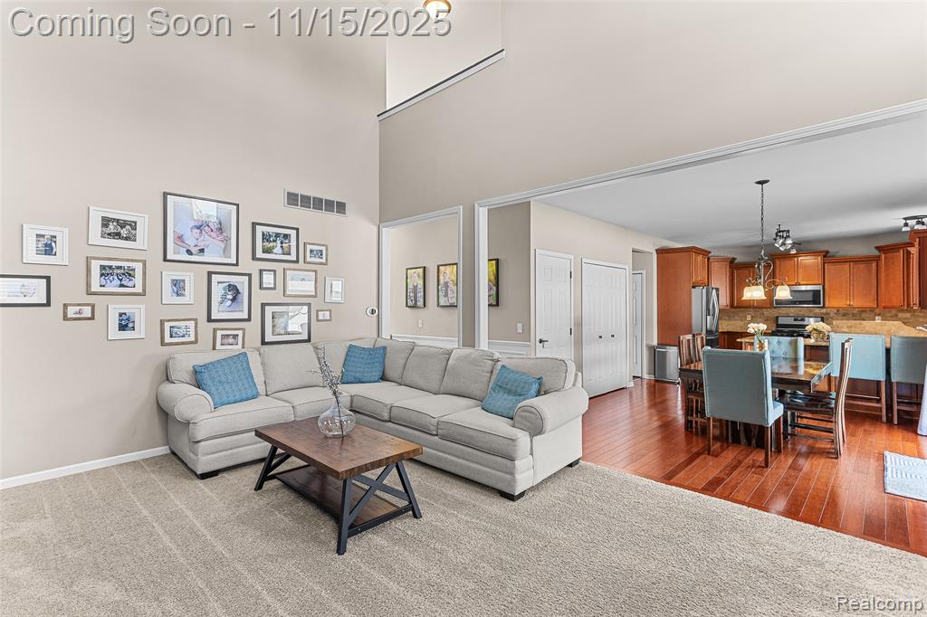 2914 Hartline Drive Rochester Hills, MI 48309 - Photo 10 of 43