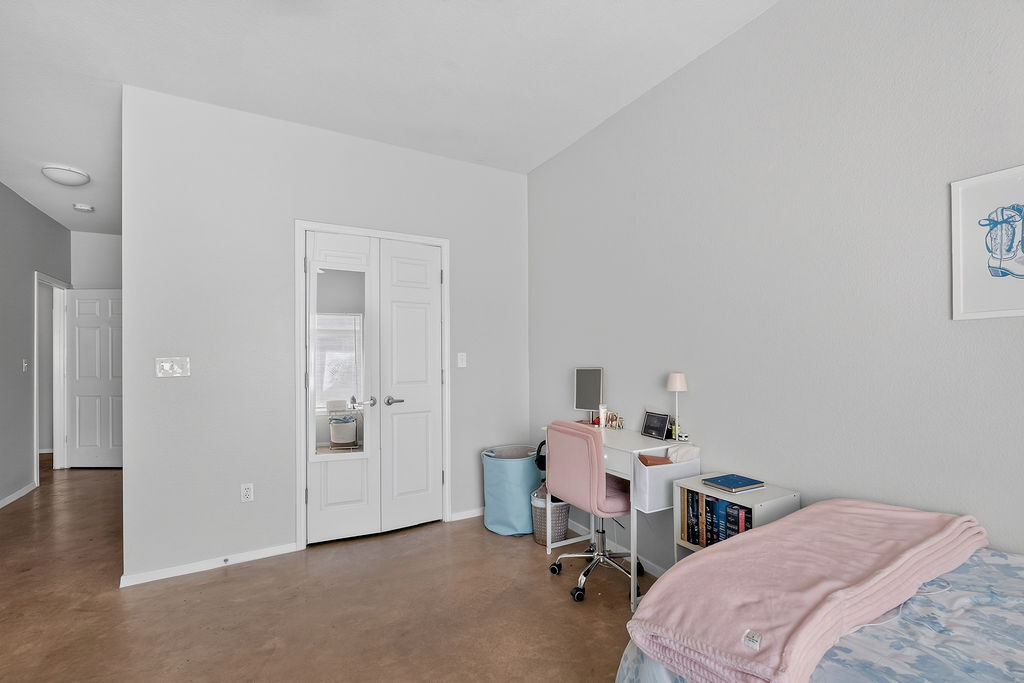 910 West 25th Street, Unit 406 Austin, TX 78705 - Photo 6 of 29
