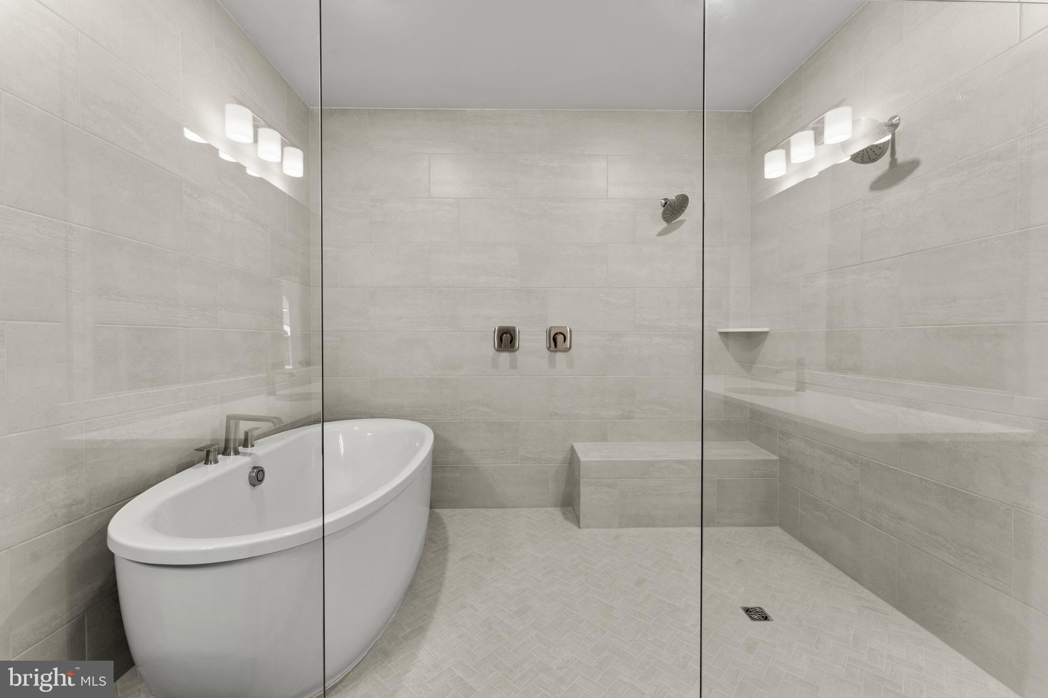 608 Catamaran Way National Harbor, MD 20745 - Photo 14 of 19