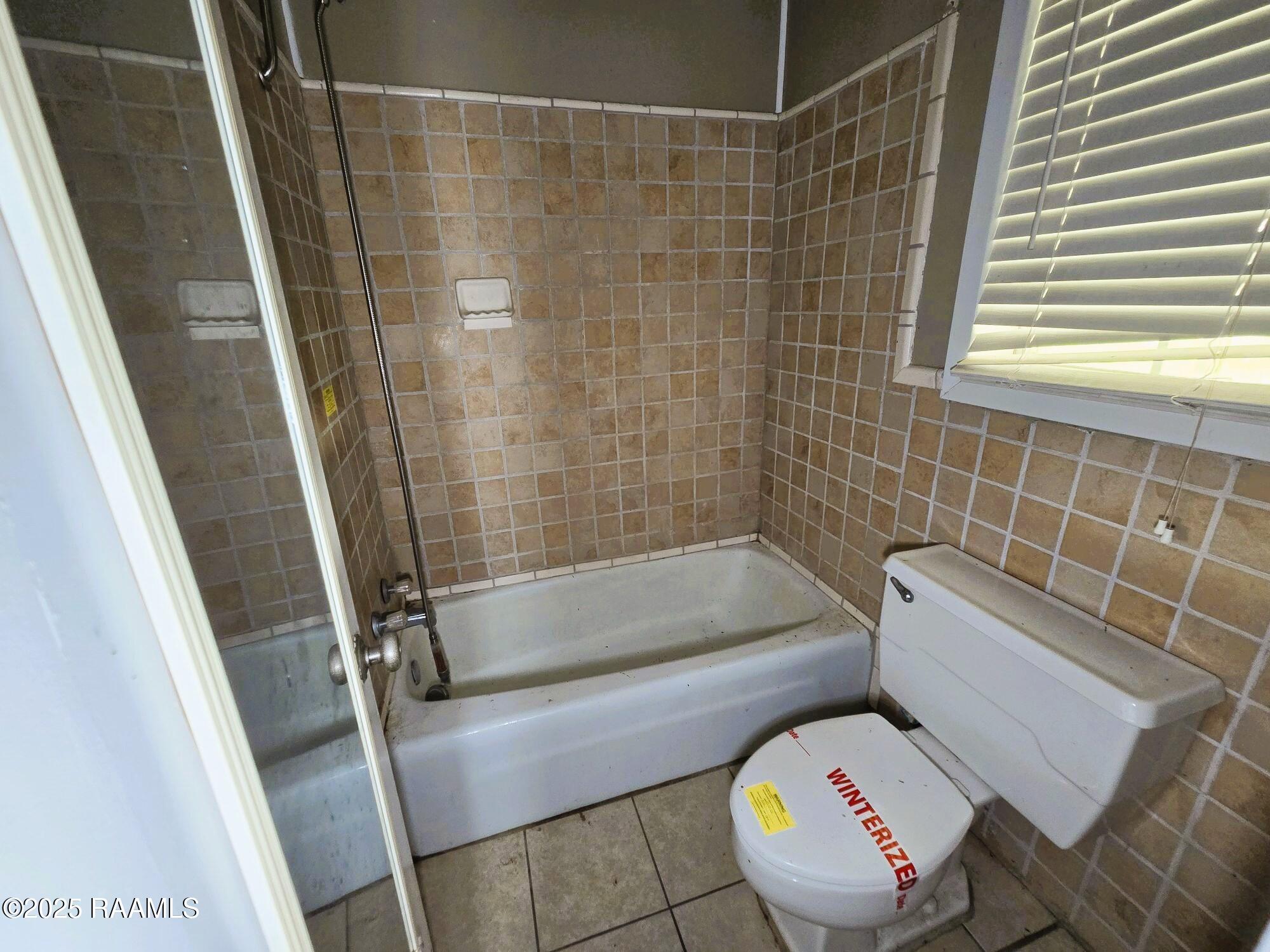 311 North Fieldspan Road Scott, LA 70583 - Photo 11 of 28 11 BATH 2