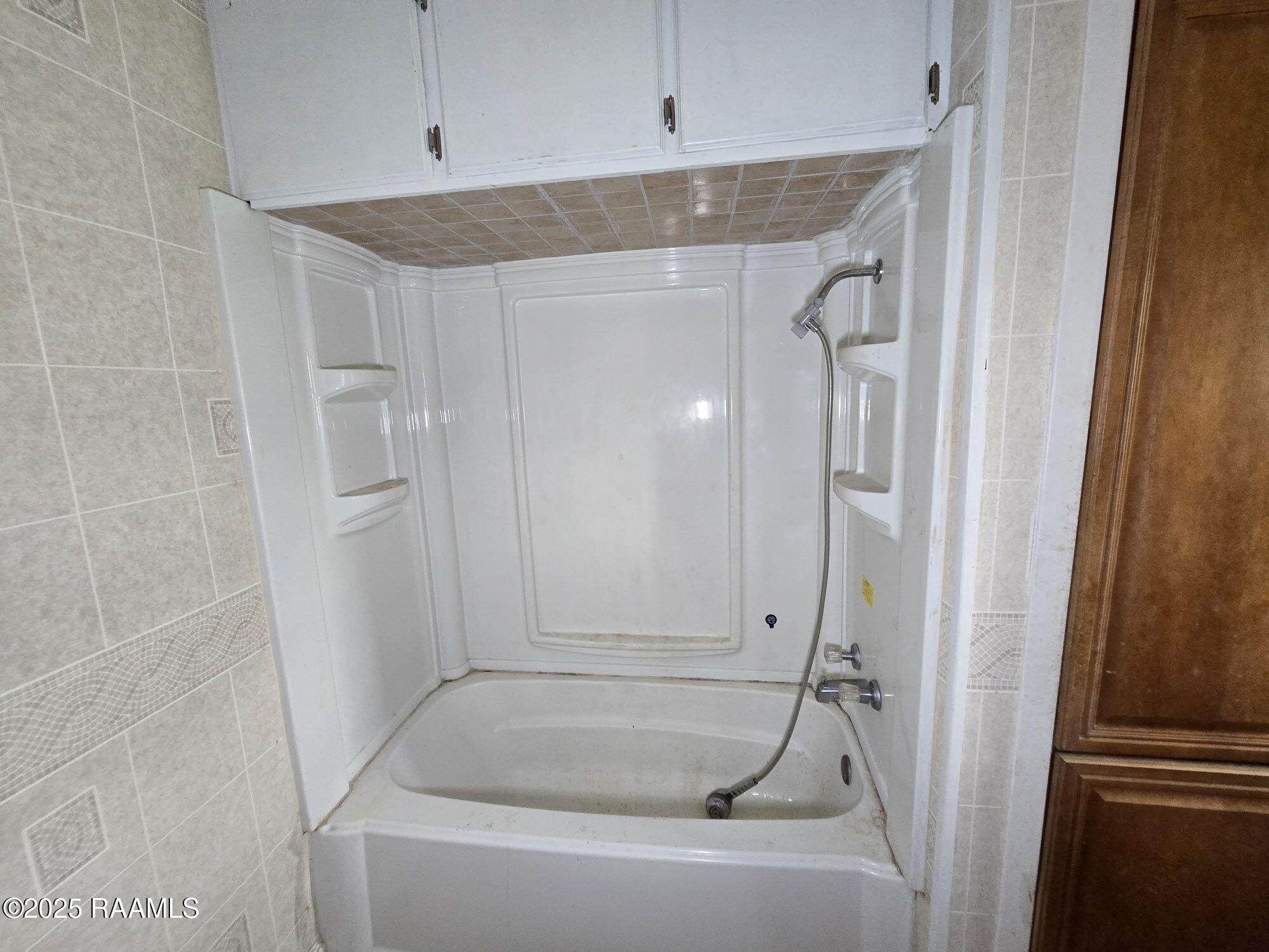 311 North Fieldspan Road Scott, LA 70583 - Photo 8 of 28 8 BATH 1