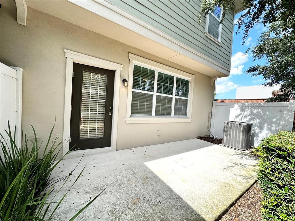 122 Zamora Place Oviedo, FL 32765 - Photo 23 of 23 a front view of a house with a yard