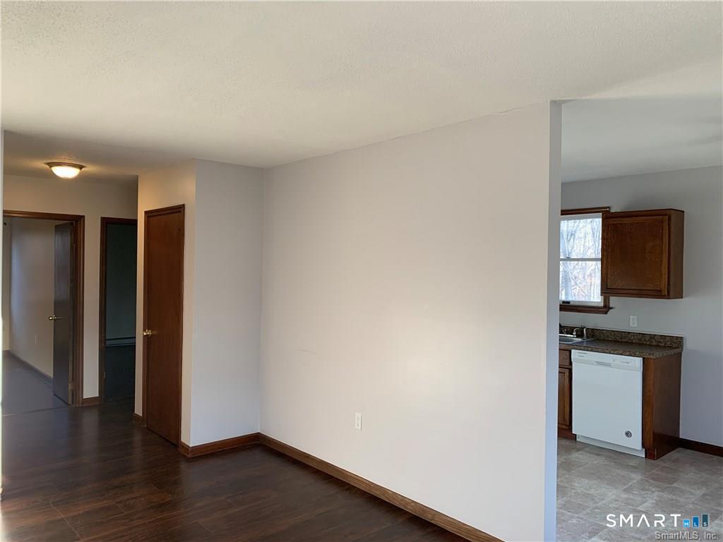 454 Cow Hill Road, Unit 2 Groton, CT 06355 - Photo 4 of 11