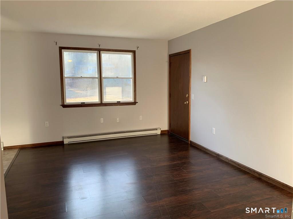 454 Cow Hill Road, Unit 2 Groton, CT 06355 - Photo 5 of 11
