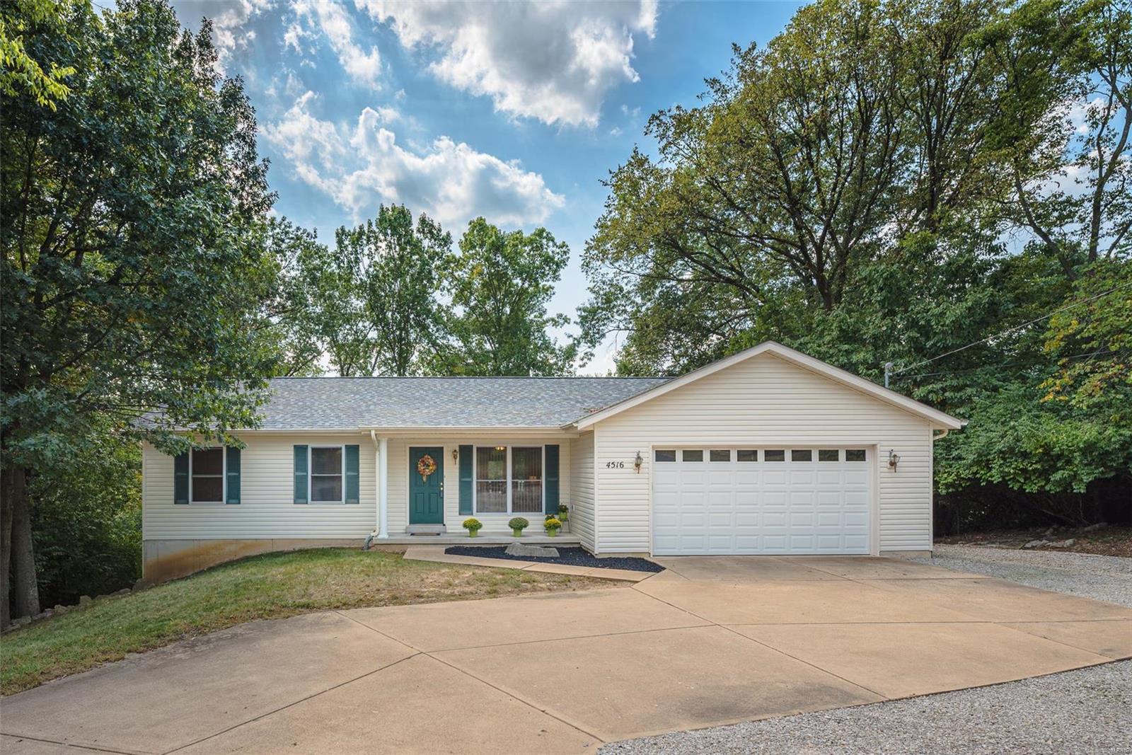 4516 Old Baumgartner Road St. Louis, MO 63129 - Photo 1 of 50 Gallery Image 1