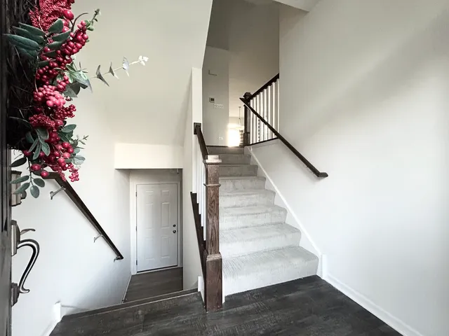 a view of entryway and hall