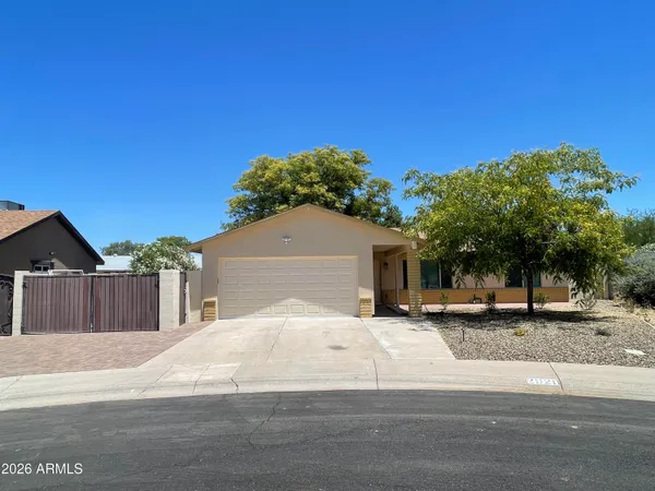 $2,500 | 2920 East Michelle Drive, Phoenix, AZ 85032