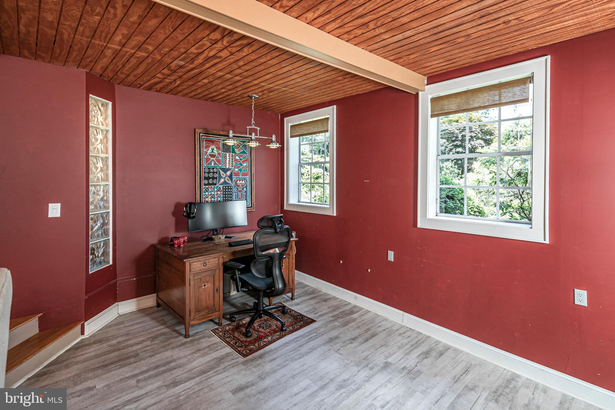 18 Mercer Street Hopewell, NJ 08525 - Photo 32 of 64 a workspace with furniture and windows