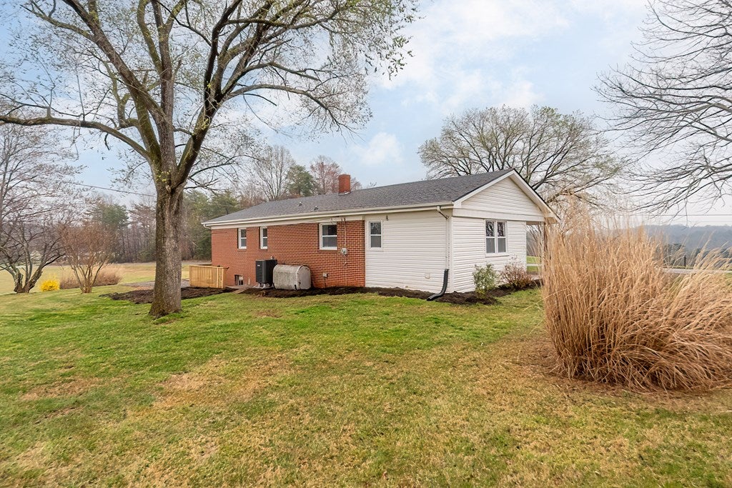 962 Five Forks Road Stuart, VA 24171 - Photo 38 of 52 Gallery Image 38