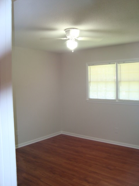 8224 Bryn Mawr Lane Columbus, GA 31904 - Photo 15 of 19 a view of a livingroom with a window
