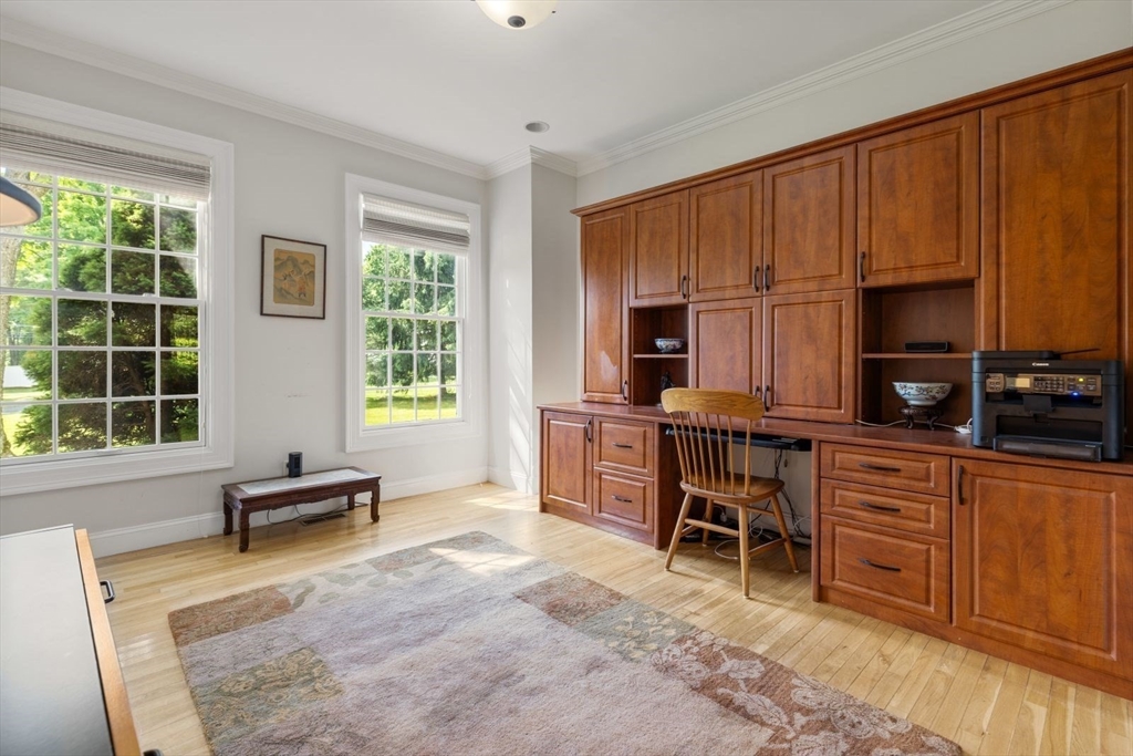 266 Landham Road Sudbury, MA 01776 - Photo 8 of 27