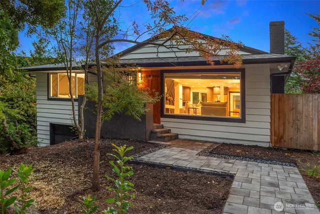 $2,050,000 | 10045 Northeast 15th Street, Bellevue, WA 98004