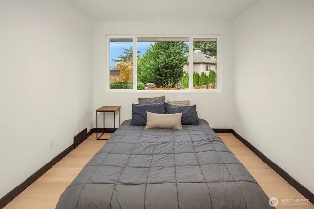 $2,050,000 | 10045 Northeast 15th Street, Bellevue, WA 98004