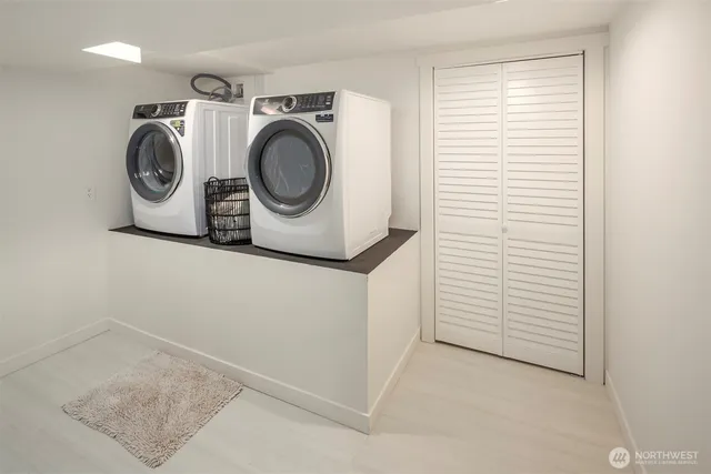 $2,050,000 | 10045 Northeast 15th Street, Bellevue, WA 98004