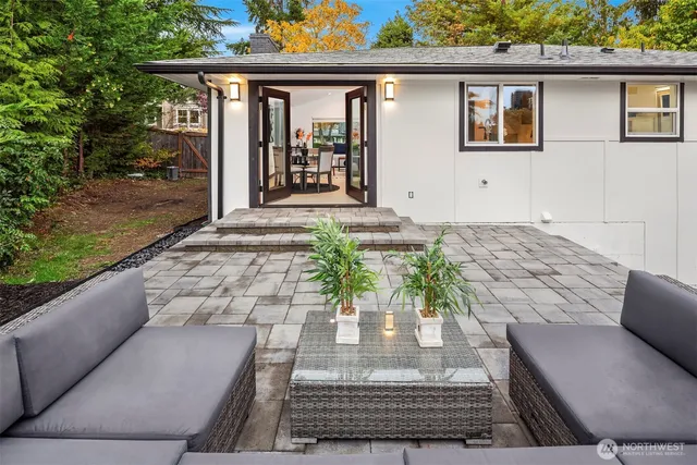 $2,050,000 | 10045 Northeast 15th Street, Bellevue, WA 98004