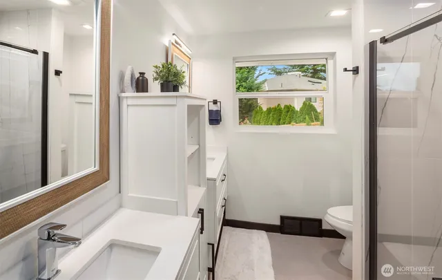 $2,050,000 | 10045 Northeast 15th Street, Bellevue, WA 98004