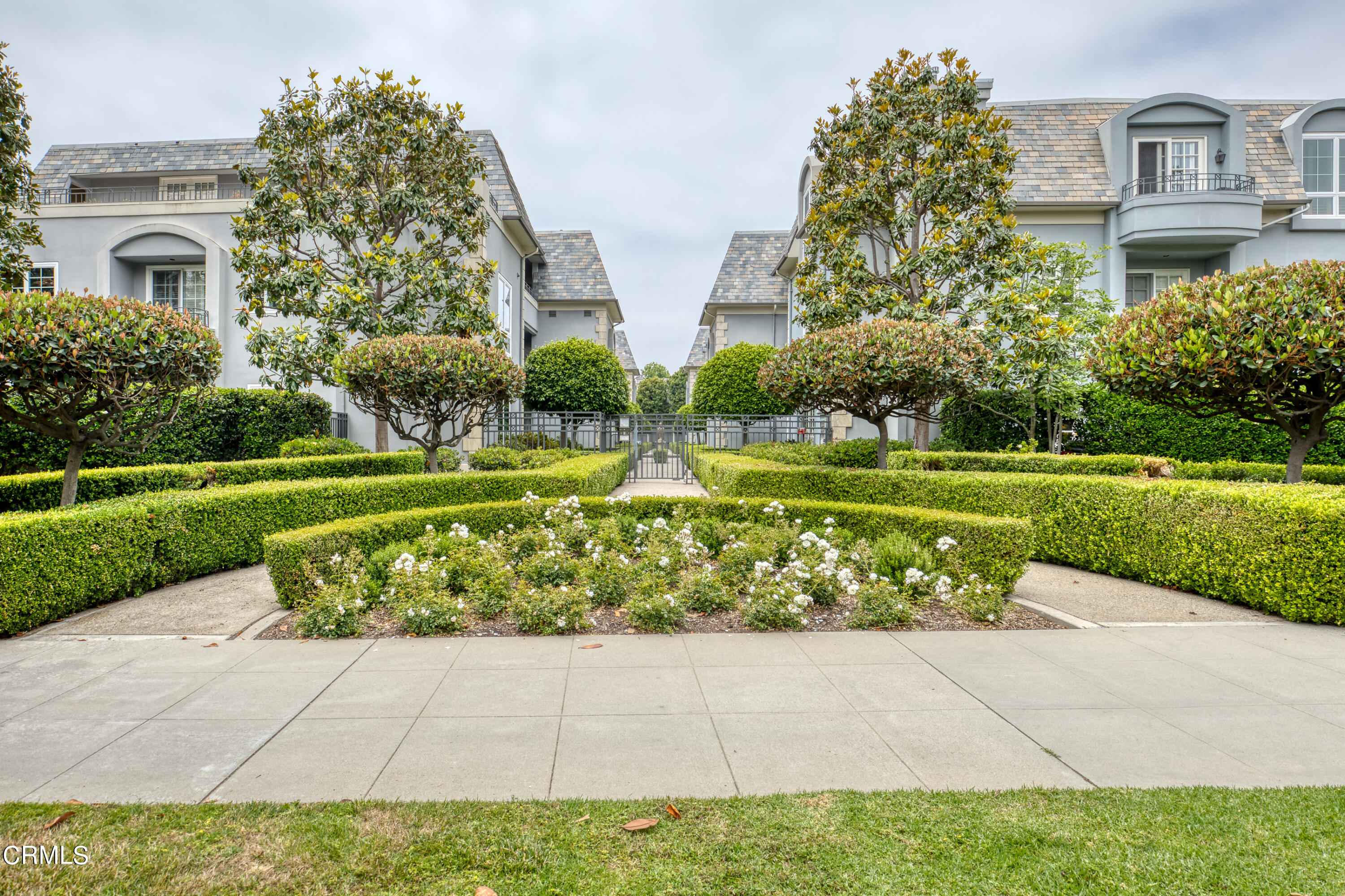 521 South Orange Grove Blvd Unit 200  