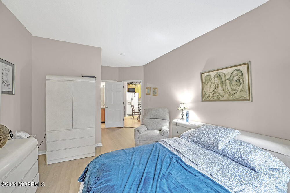 43 Riva Boulevard, Unit 822 Brick, NJ 08723 - Photo 14 of 25 015_43_riva_boulevard_14_of_28